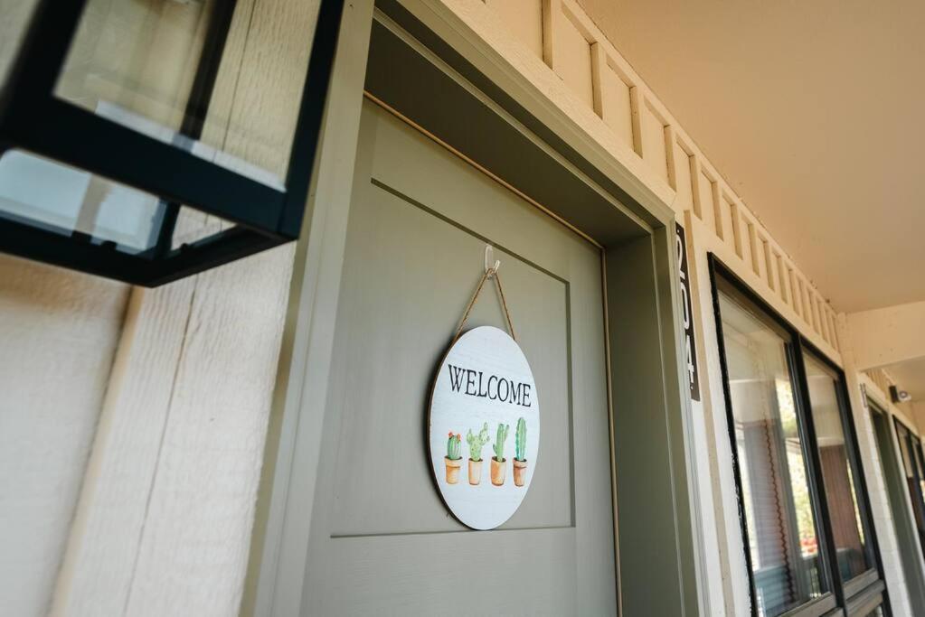 Pet Friendly Boho Condo With Pool--Fitness Center--Next To The Branson Landing--Close To Convention Center And Kanakuk Exterior foto
