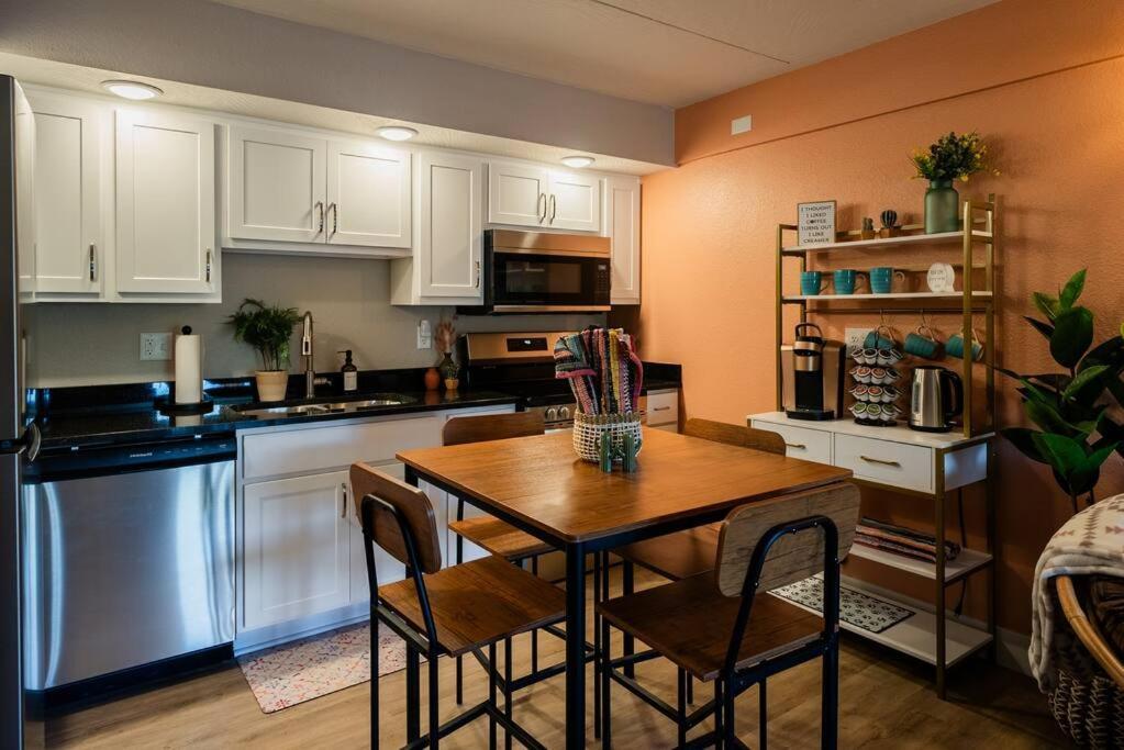 Pet Friendly Boho Condo With Pool--Fitness Center--Next To The Branson Landing--Close To Convention Center And Kanakuk Exterior foto
