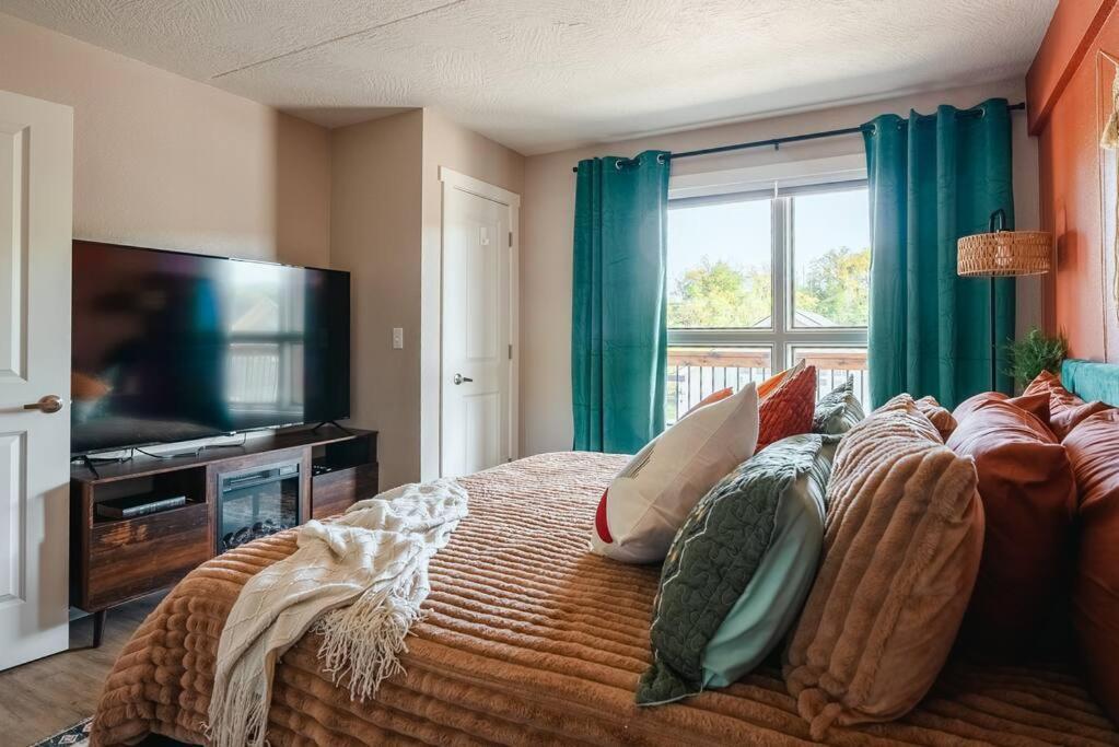Pet Friendly Boho Condo With Pool--Fitness Center--Next To The Branson Landing--Close To Convention Center And Kanakuk Exterior foto