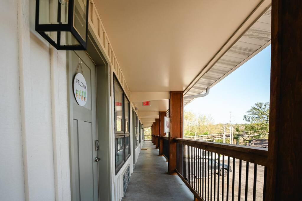 Pet Friendly Boho Condo With Pool--Fitness Center--Next To The Branson Landing--Close To Convention Center And Kanakuk Exterior foto